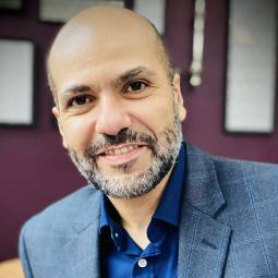 Dr Ausama Atwan